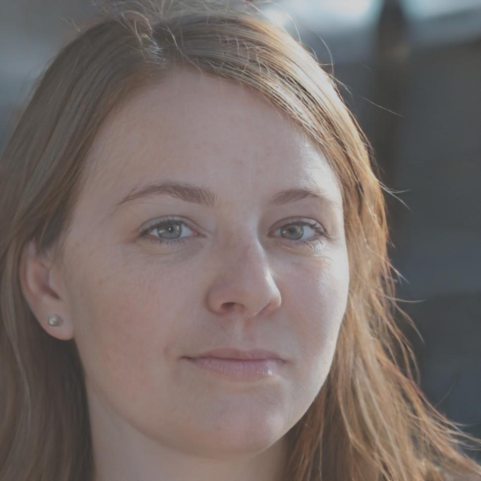 Elena Martínez, Especialista en SEO Técnico